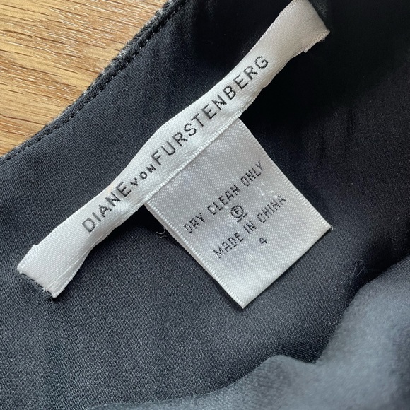 Diane von Furstenberg dress - Picture 6 of 7